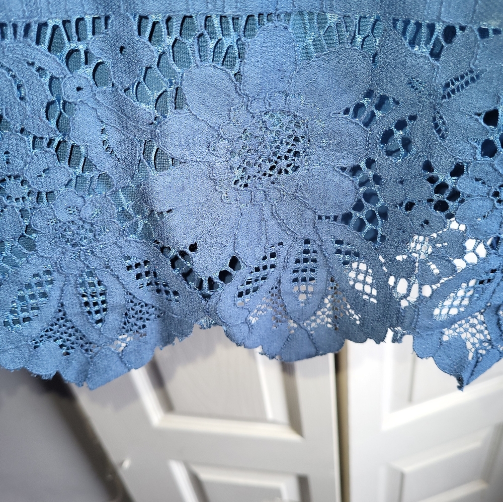 Lace Flower Detail Blue Dress - Picture 4 of 5